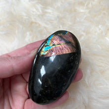 Labradorite palm stone