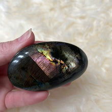 Labradorite palm stone