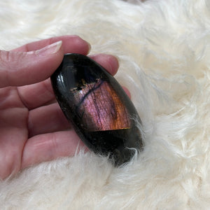 Labradorite palm stone